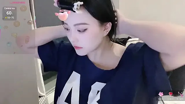 EbonySlimxx webcam show Image 6