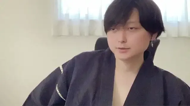 LoisLayne – webcam model profile photo Image 12