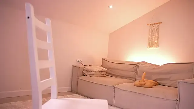 SexyMona – webcam model profile photo Image 5