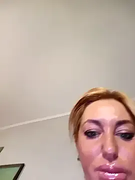 AmiiraSkky – webcam model profile photo Image 10