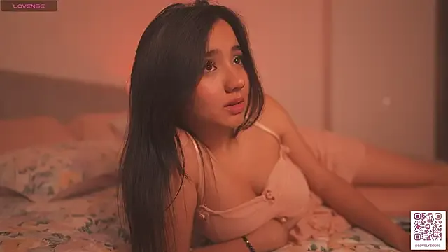 ElinaSwift webcam show Image 11