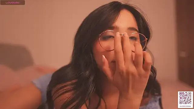 ElinaSwift webcam show Image 12