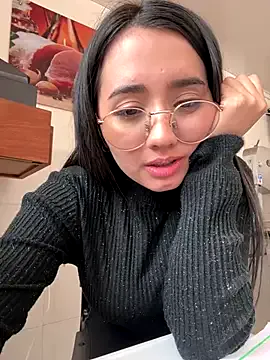 ElinaSwift webcam show Image 3