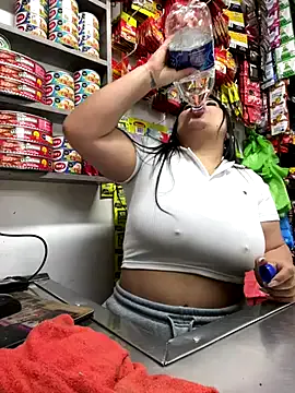 AryaMyers – webcam model profile photo Image 8