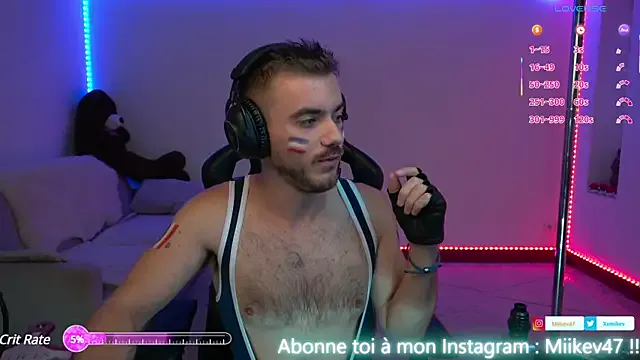 Hottyhousewife18 – webcam model profile photo Image 5