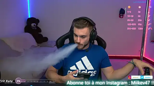 Hottyhousewife18 – webcam model profile photo Image 8