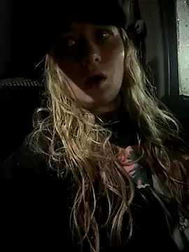 EULILAH – webcam model profile photo Image 3