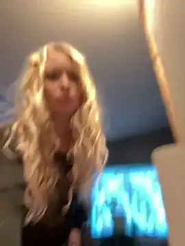 EULILAH – webcam model profile photo Image 6