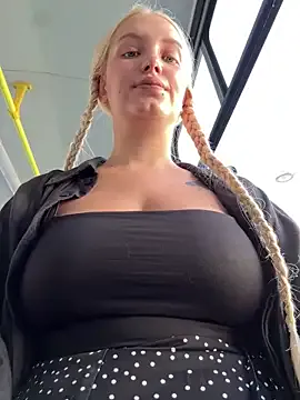 Kendra_Mom – webcam model profile photo Image 14