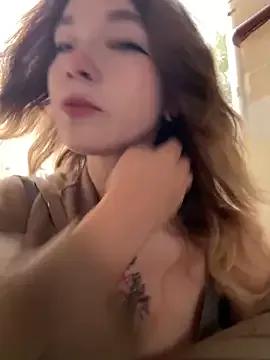 akamilasweetcm101 – webcam model profile photo Image 6