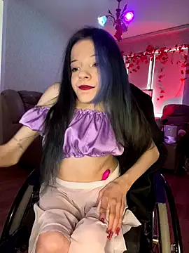 NOWA – webcam model profile photo Image 19