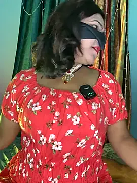 SaraHagem webcam show Image 15