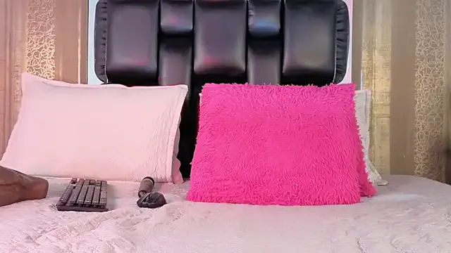 TOP_ping webcam show Image 16