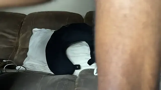 MrMrsRight – webcam model profile photo Image 5