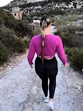 MelodyCruze – webcam model profile photo Image 15