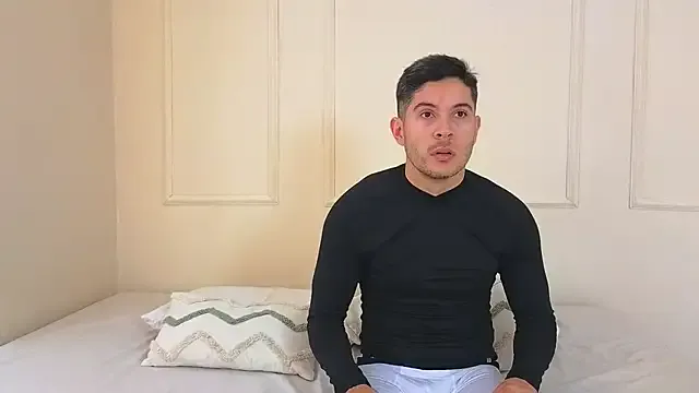 Andrew_122 webcam show Image 13