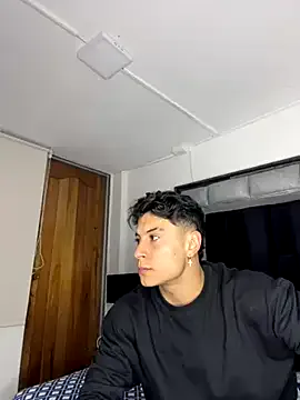 EnEn_xiaobao – webcam model profile photo Image 3