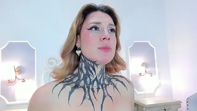 AvaFlowers6 – webcam model profile photo Image 12