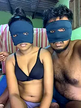 LauCamila – webcam model profile photo Image 5