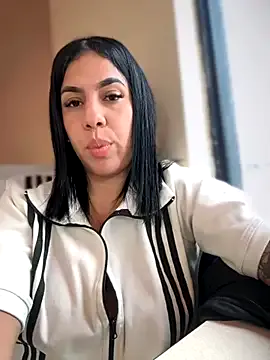 MilaRossee webcam show Image 11