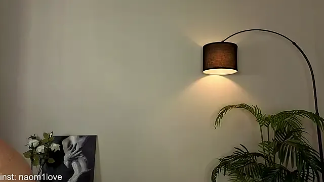 TalkingLegs – webcam model profile photo Image 17