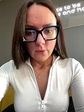 SexyMona – webcam model profile photo Image 19