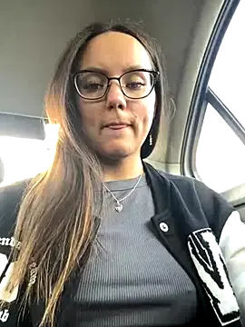 SexyMona – webcam model profile photo Image 6