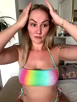 CarleeVelvet – webcam model profile photo Image 10