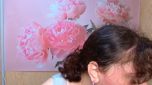 akamilasweetcm101 – webcam model profile photo Image 2