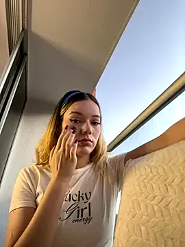 akamilasweetcm101 – webcam model profile photo Image 16