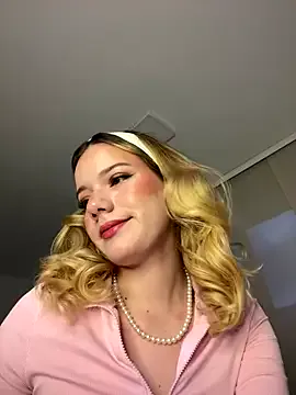 akamilasweetcm101 – webcam model profile photo Image 8