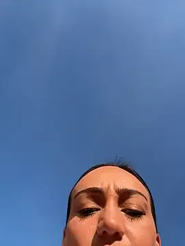 LaytonBox – webcam model profile photo Image 15