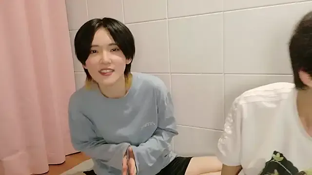 LaurenDwar – webcam model profile photo Image 4