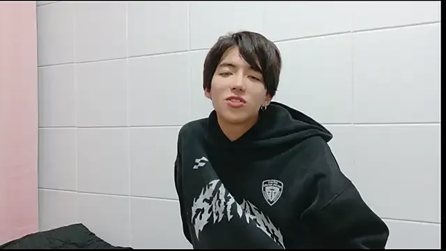 LaurenDwar – webcam model profile photo Image 5