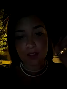 KatieeGomez – webcam model profile photo Image 16