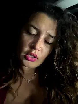 KatieeGomez – webcam model profile photo Image 5