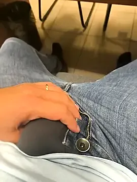 YourScarlettSweetheart – webcam model profile photo Image 18