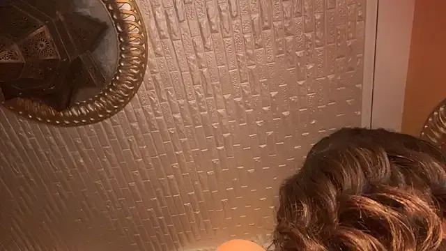 EddieAdams – webcam model profile photo Image 3