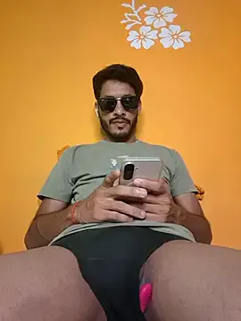 MilaMulan – webcam model profile photo Image 2