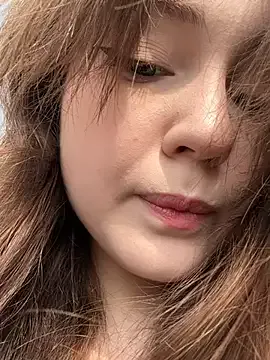 NovaSwan – webcam model profile photo Image 5