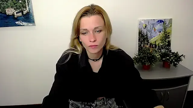 ToriMayer – webcam model profile photo Image 3