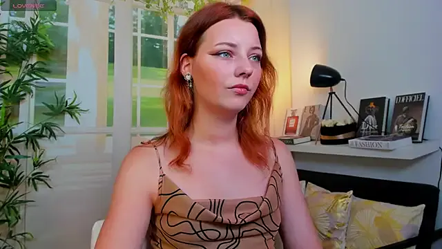 SarhaParcker – webcam model profile photo Image 12