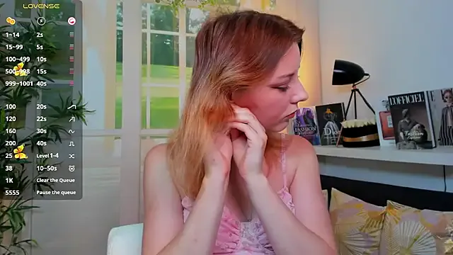 SarhaParcker – webcam model profile photo Image 8