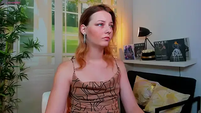 SarhaParcker – webcam model profile photo Image 9