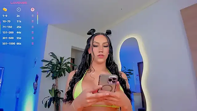 Naomistar111 webcam show Image 10