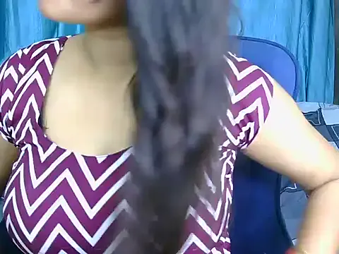 akamilasweetcm101 – webcam model profile photo Image 6