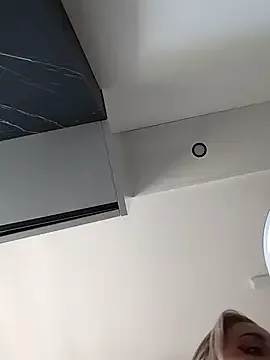 alanaascott – webcam model profile photo Image 10