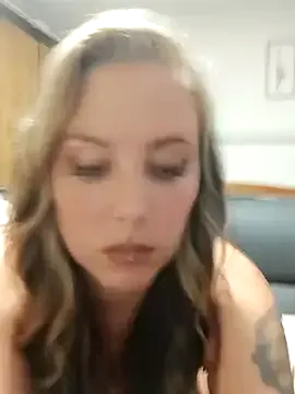 alanaascott – webcam model profile photo Image 6