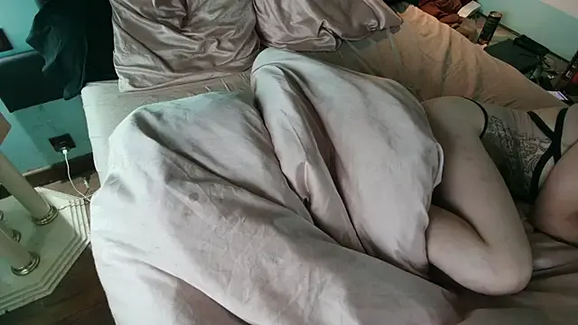 akamilasweetcm101 – webcam model profile photo Image 11