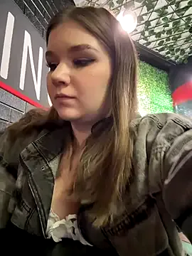 akamilasweetcm101 – webcam model profile photo Image 11